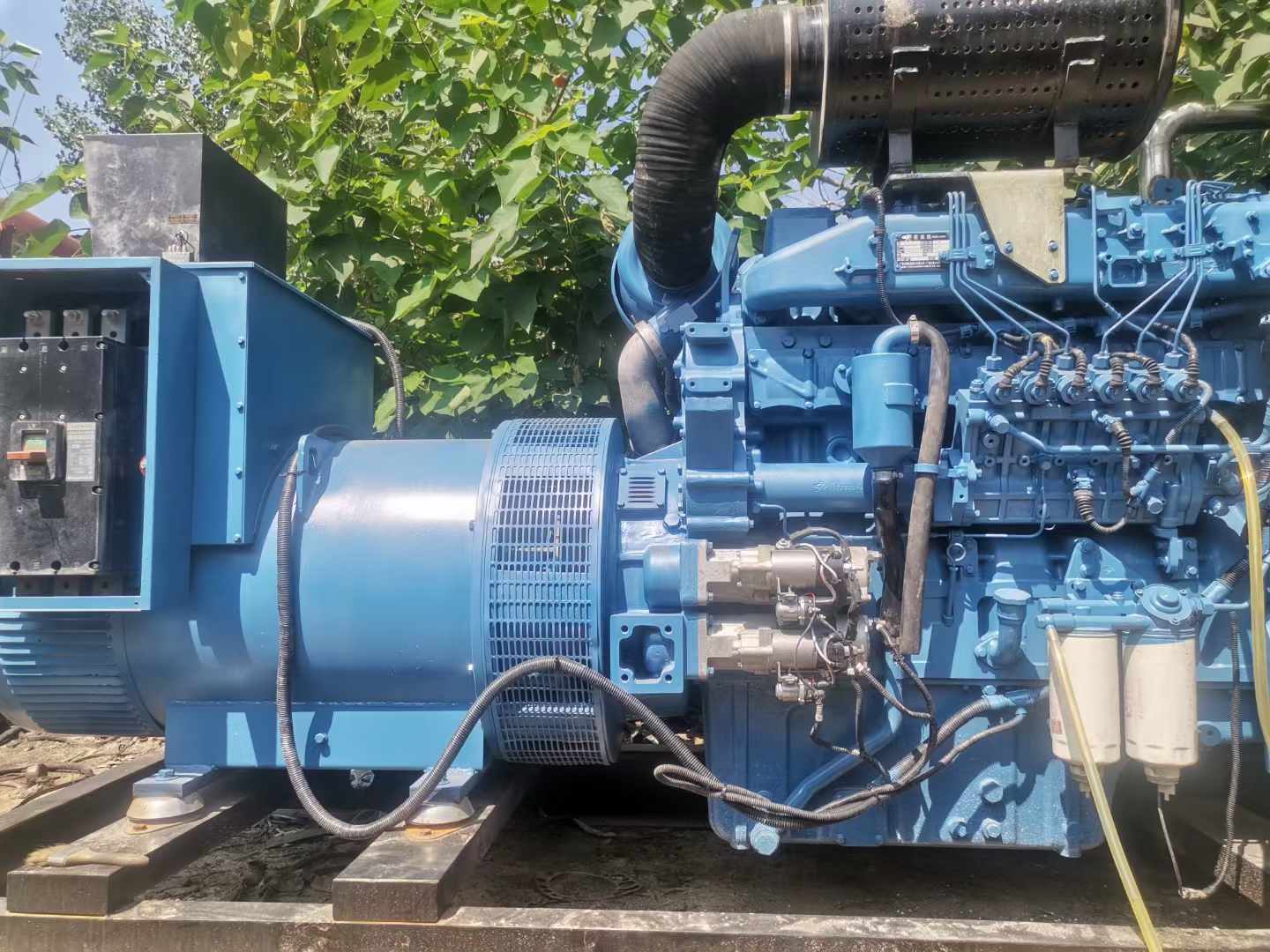 栾城详细说明降低 800kW 柴油发电机输出电流波动的方法
